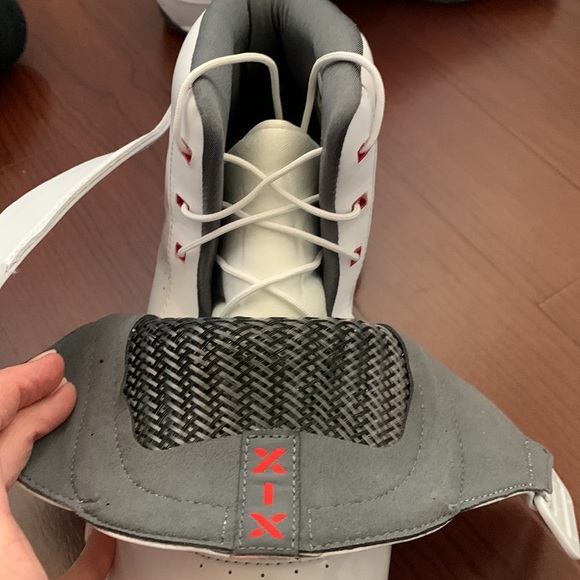 Air Jordan 19 Chrome main image 7